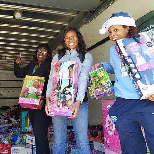 defending dreams christmas drive512